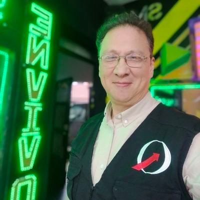 David Smeke, @davismeke, cercano a la 4T y Morena, con análisis e información clave del partido guinda en Querétaro.