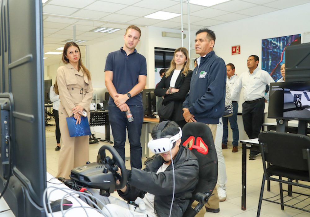71_273_51758_1473239948_03_06_15_VISITA_BOSCH