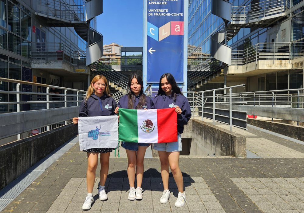 71_273_52121_557667991_27_07_ALUMNAS_UTC_FRANCIA1