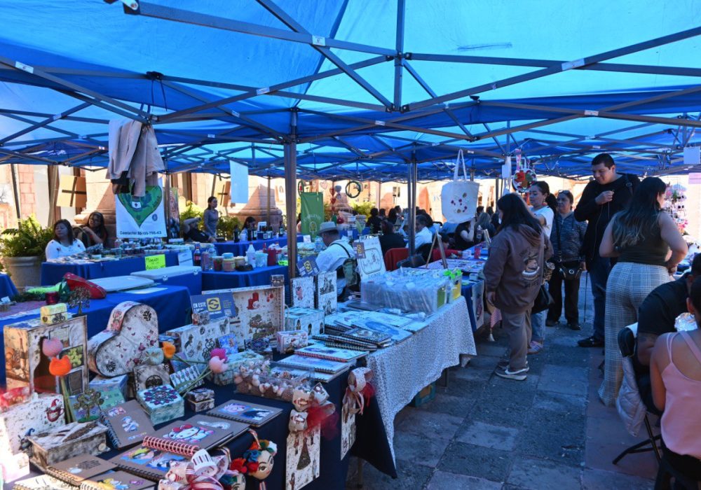 71_273_52179_432873630_04_08_26_Artai4