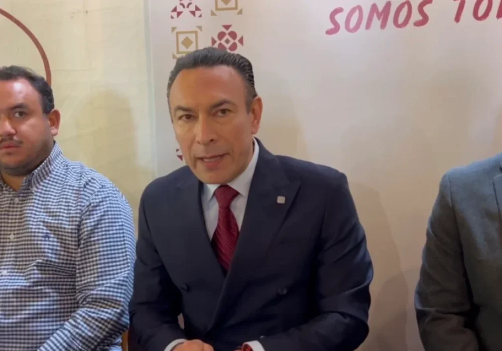 Arturo Maximiliano_Morena