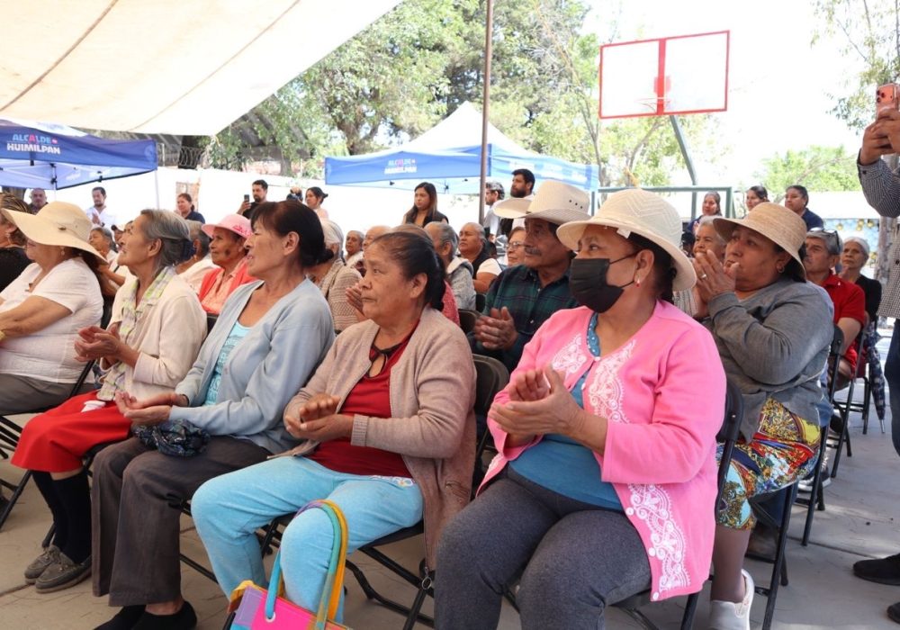 Benefician a 60 adultos mayores de Huimilpan