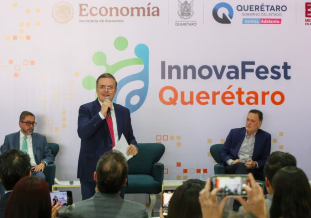 Marcelo Ebrard y Kuri