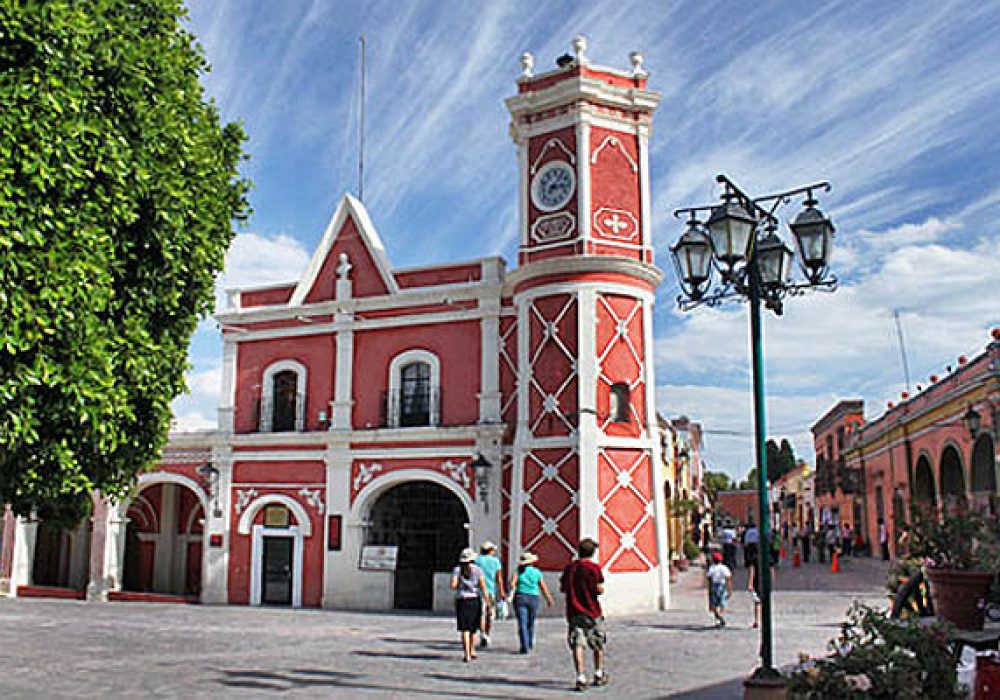 Castillo_Bernal