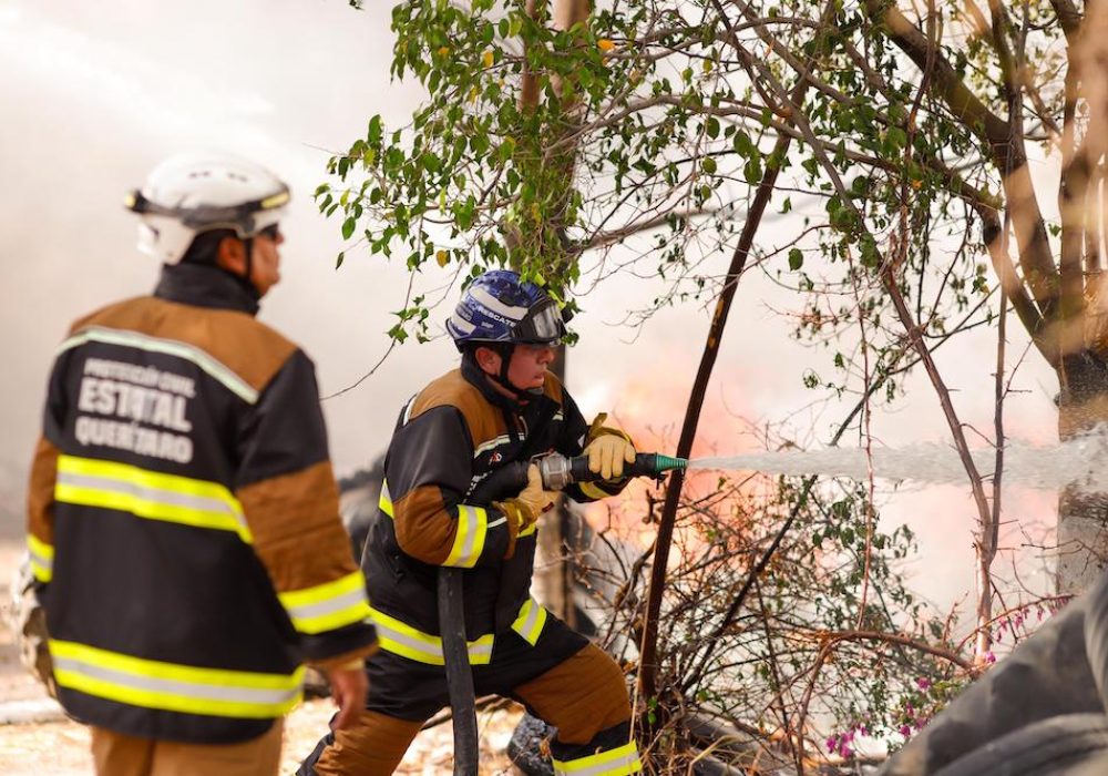Controlado el incendio en el Libramiento Sur Poniente