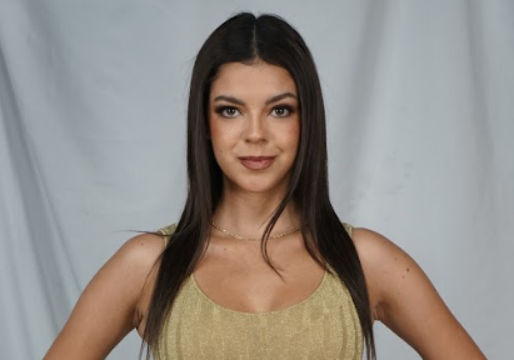 Elisa Flores