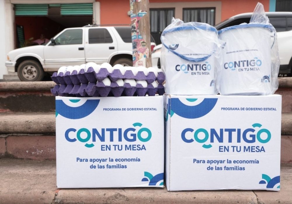 Entrega de apoyos alimentarios del programa Contigo en tu Mesa