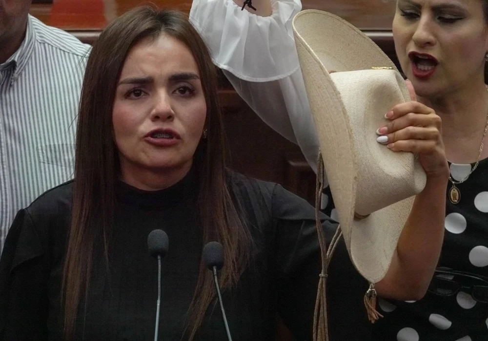 Grecia Quiroz_Carlos Manzo