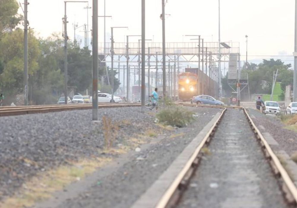 Kuri_Tren México-Querétaro