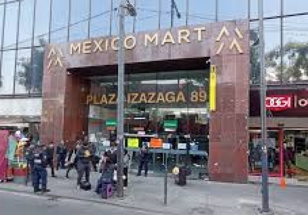 Plaza Izazaga_CDMX