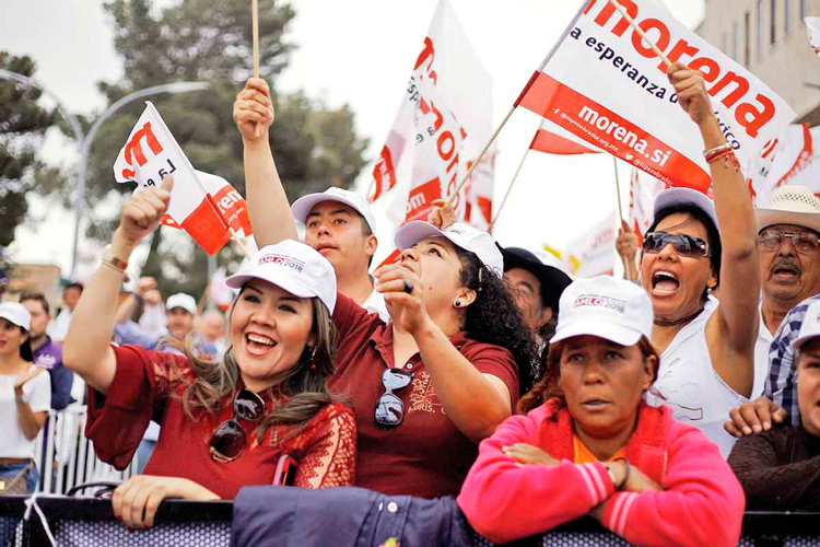 Morena perfila 10 mujeres para 2027